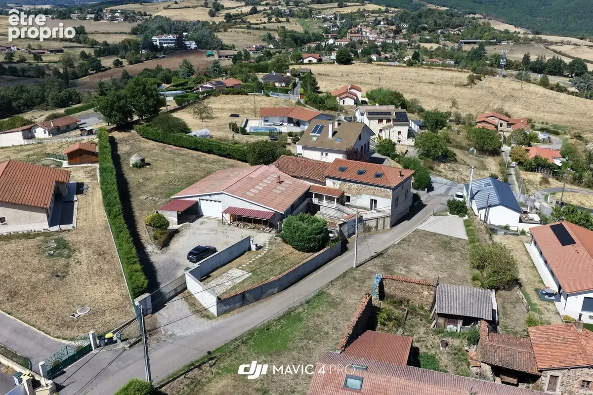 Maison 7 pièces 186 m² à vendre à Saint-Chamond (42400) - photo 3