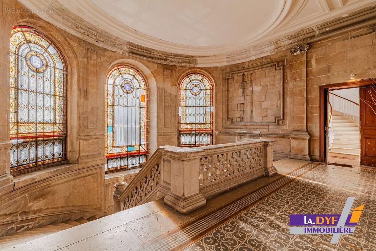 Appartement à COMPANS