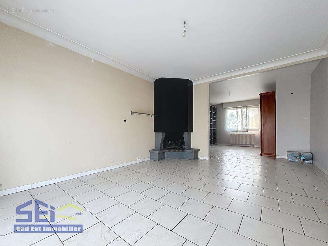 Maison à VILLIERS-SUR-MARNE