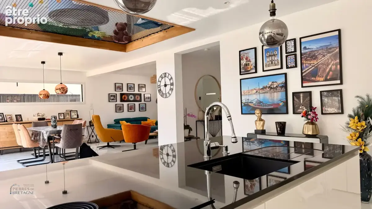 Maison contemporaine - 146,05 m2 - terrain 661 m2 - SAINT-RENAN - photo 3