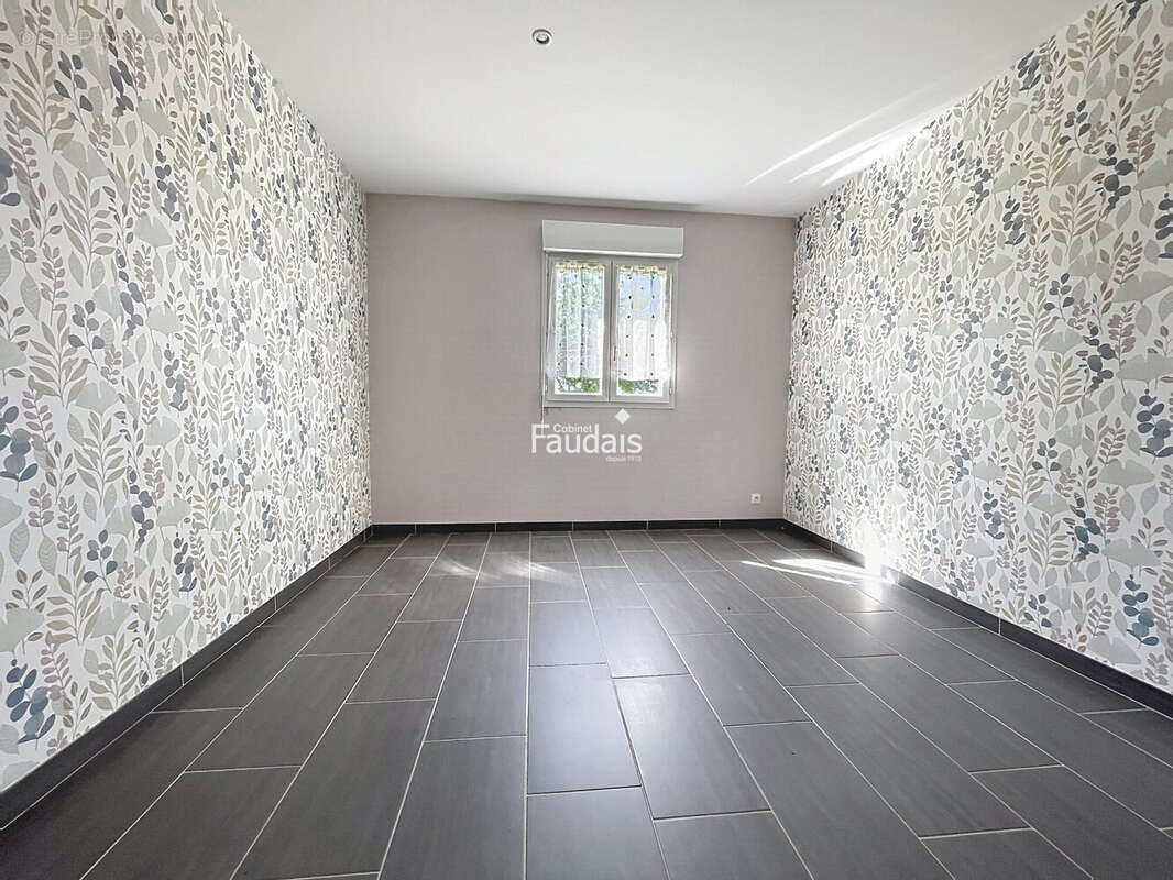 Maison 88 m² à Cerisy-La-Salle  - photo 7