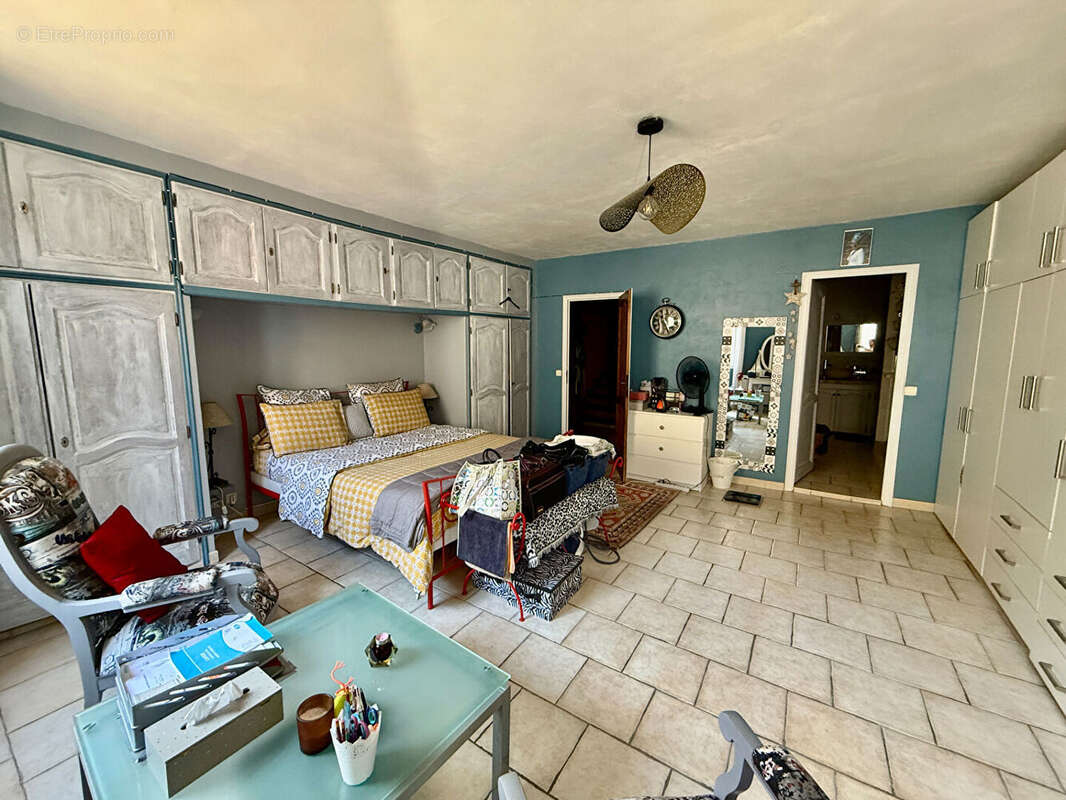 Maison à SAINT-MAXIMIN-LA-SAINTE-BAUME