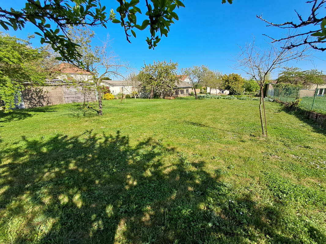 Maison à JAUNAY-CLAN