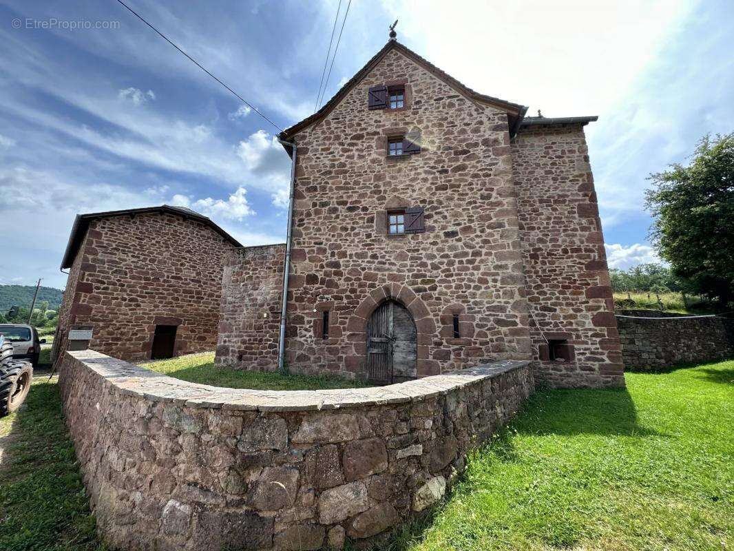 Maison à SAINT-CHRISTOPHE-VALLON