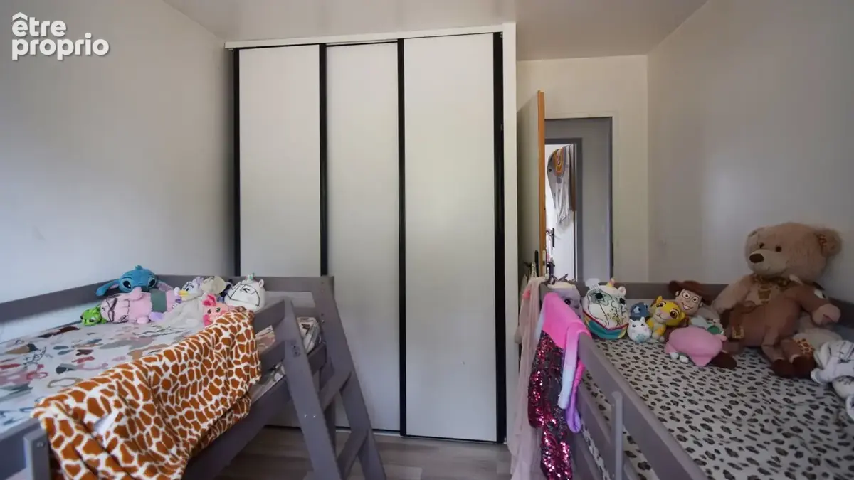 À VENDRE - Pavillon de plain-pied à BRUGHEAS avec jardin. - photo 7