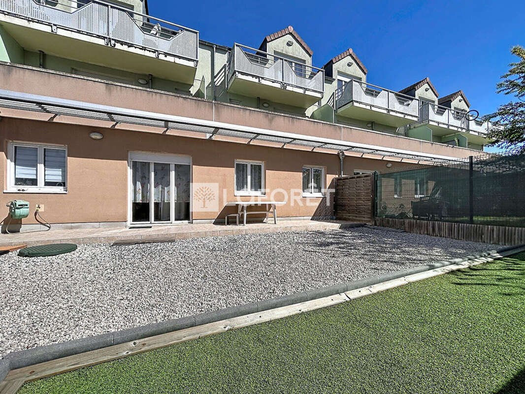 Appartement à CESSON