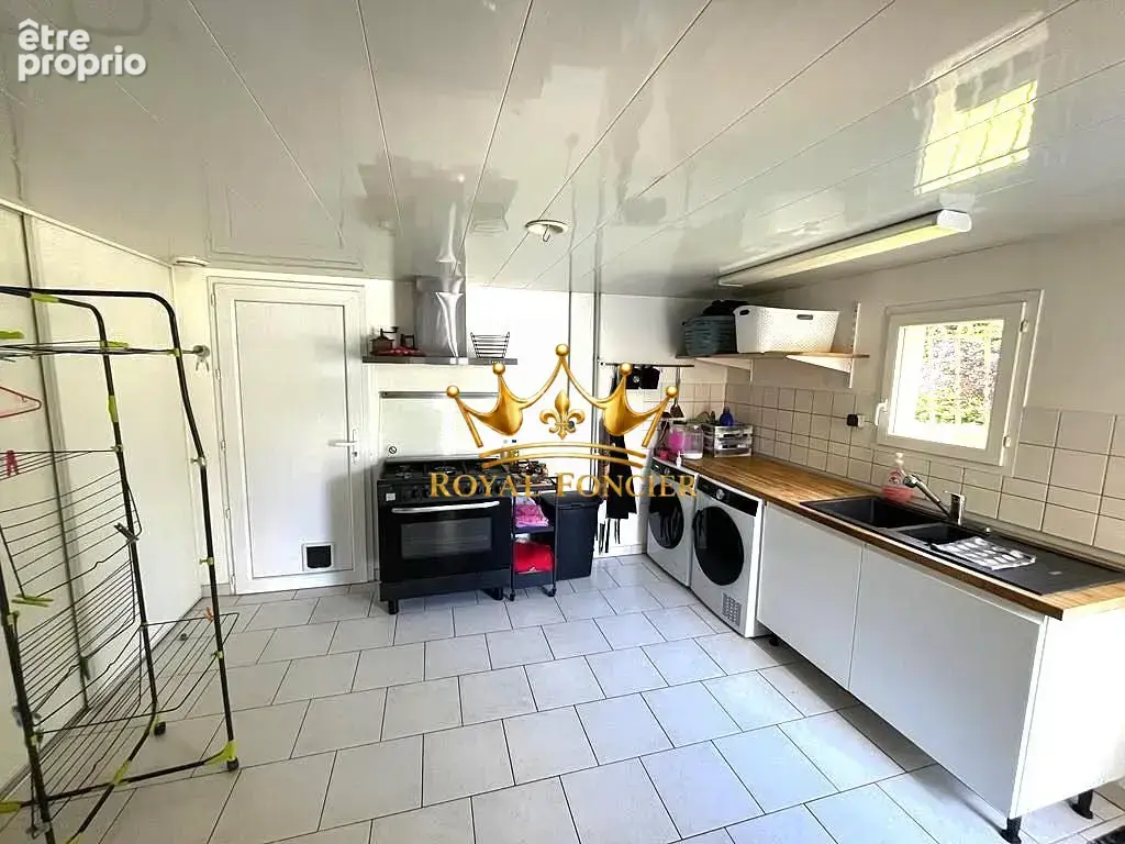 Buanderie/arrière cuisine