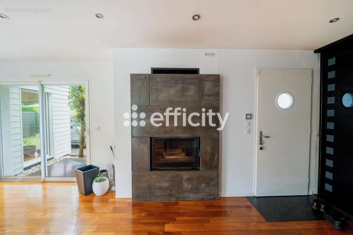 Maison 155 m² à Le Pian-Medoc  - photo 17