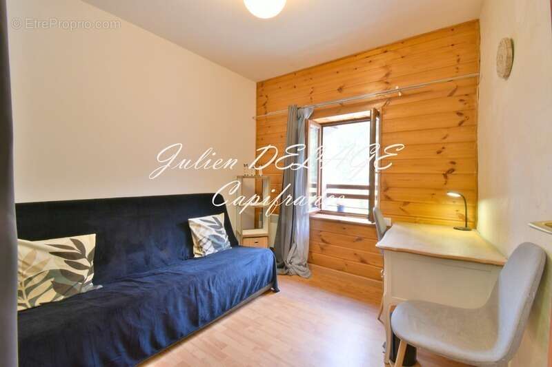 Appartement à SAINT-CLEMENT-SUR-DURANCE