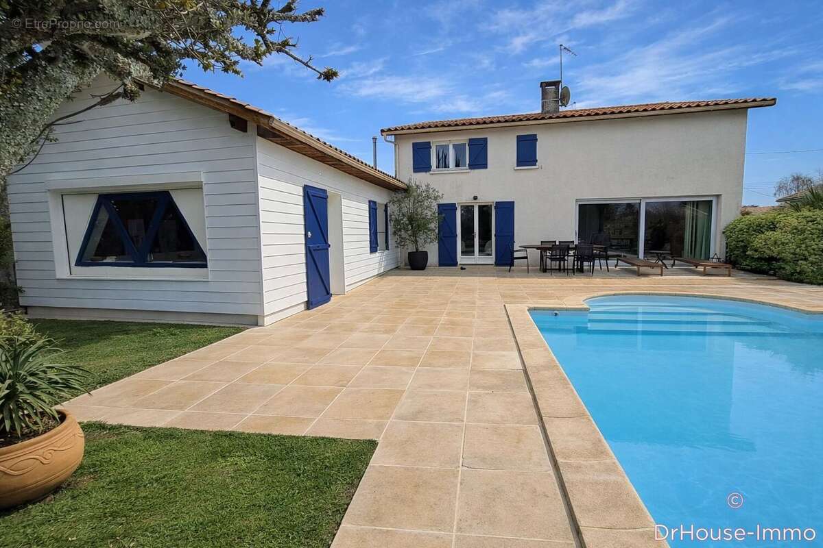 Maison à LE HAILLAN