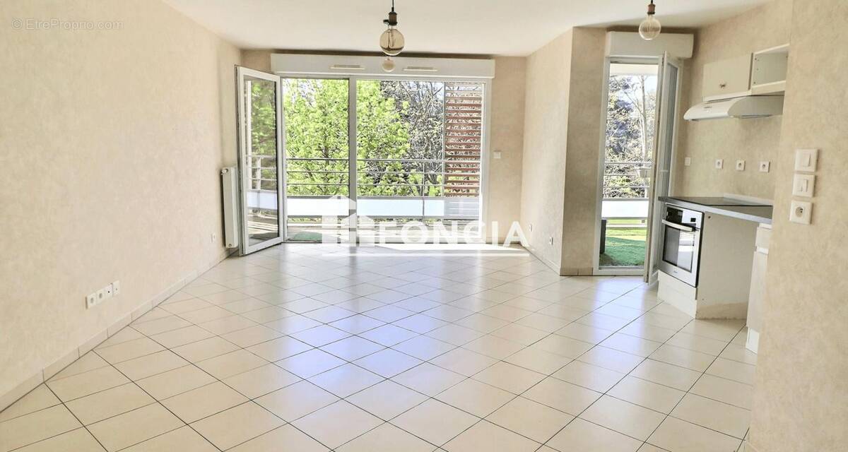 Appartement à TASSIN-LA-DEMI-LUNE