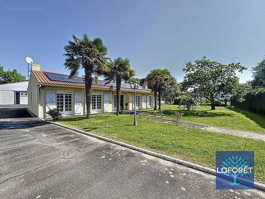 Maison à LA CHAPELLE-ACHARD