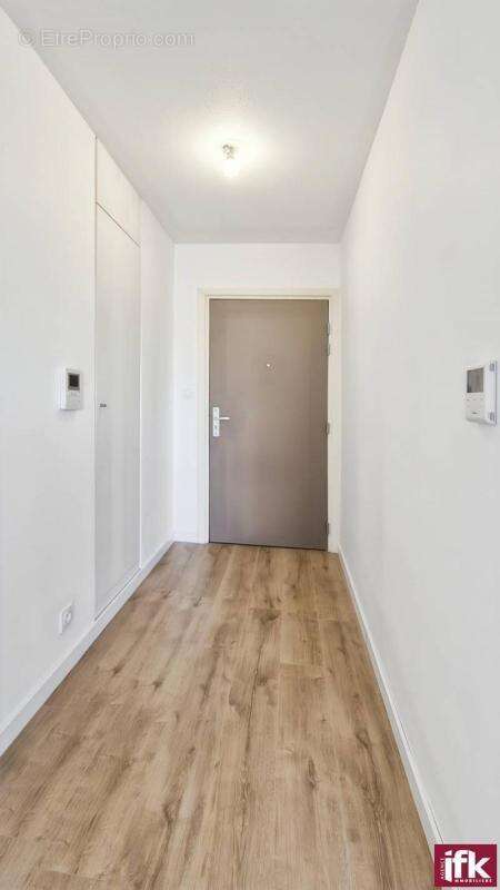 Colmar : Appartement 3 pièces avec balcon, ascenseur et deux parkings - photo 12