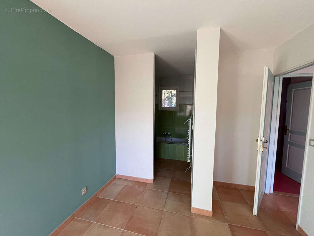 Maison à LE CASTELLET