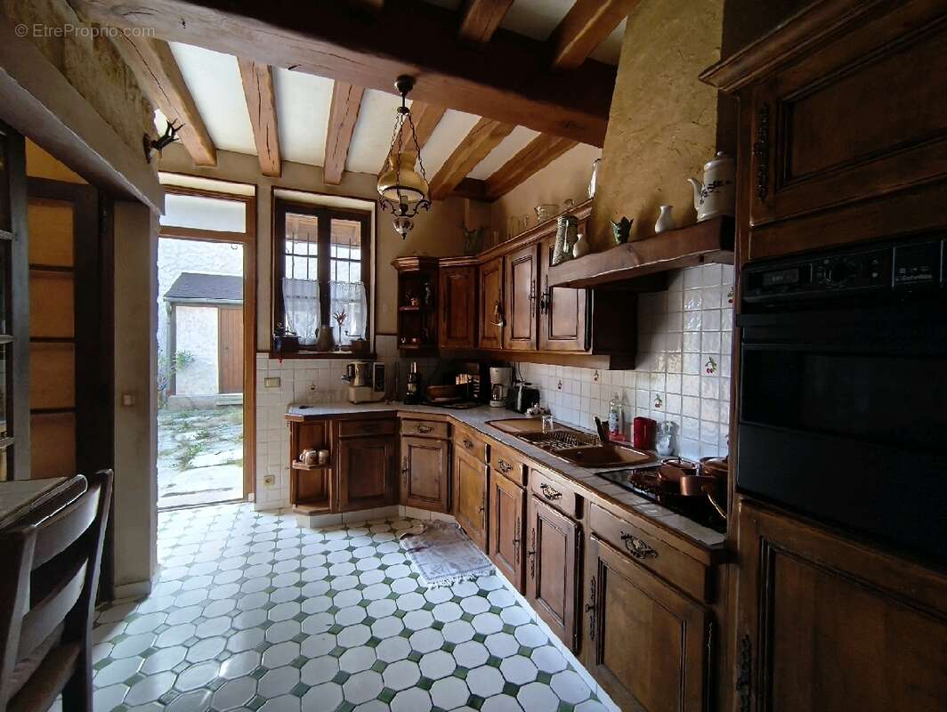 Maison à NESLES-LA-VALLEE