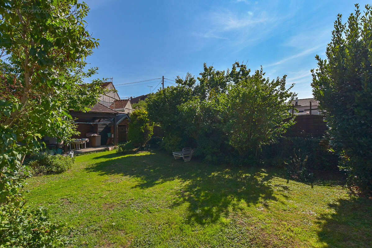 Maison à VERNEUIL-L'ETANG