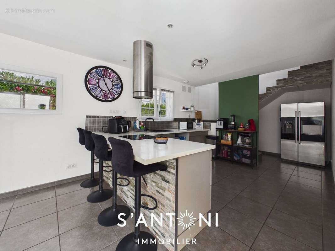 Vente Maison Contemporaine d'Exception 112 m²  Agde Capiscole  Prestations de Standing, Piscine & Cascade - photo 6