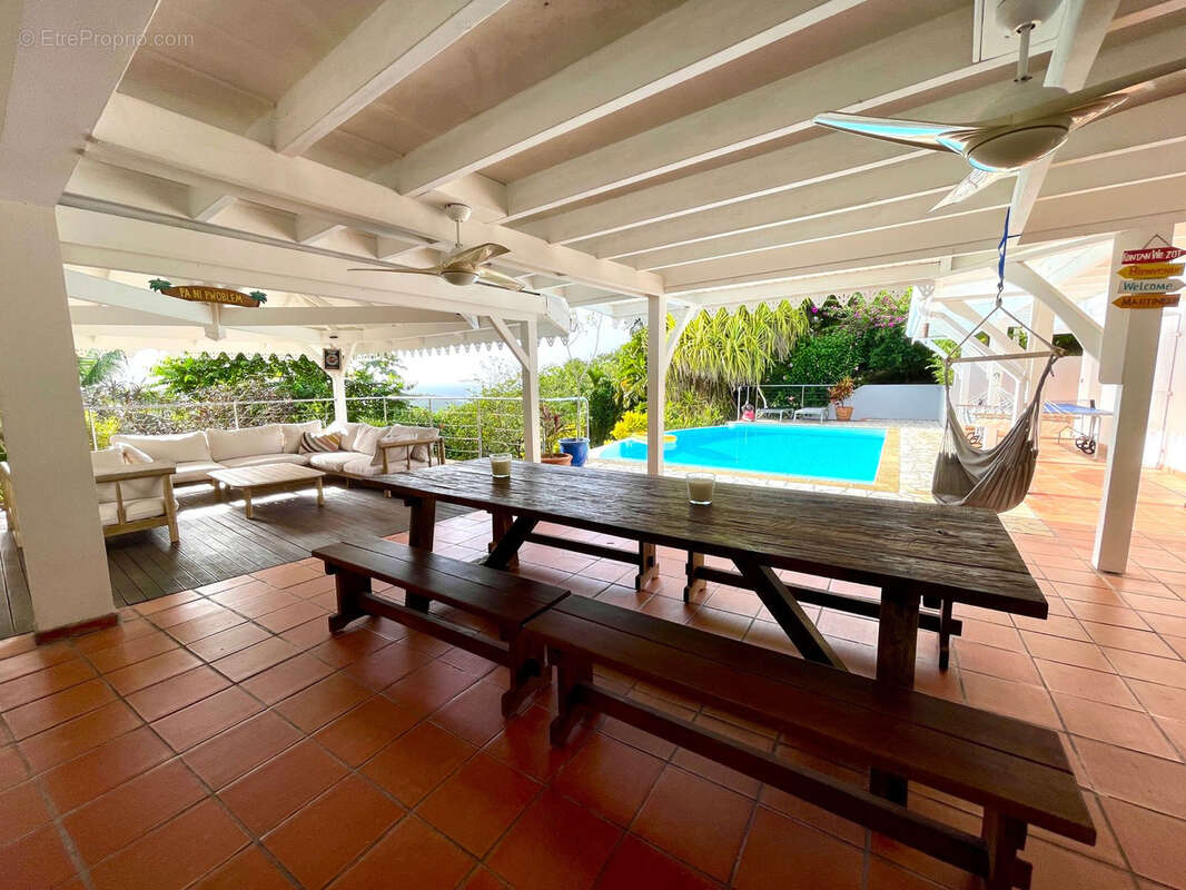 Maison à LES TROIS-ILETS