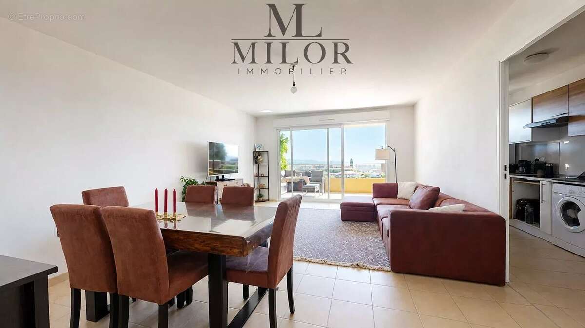Appartement à SAINT-LAURENT-DU-VAR