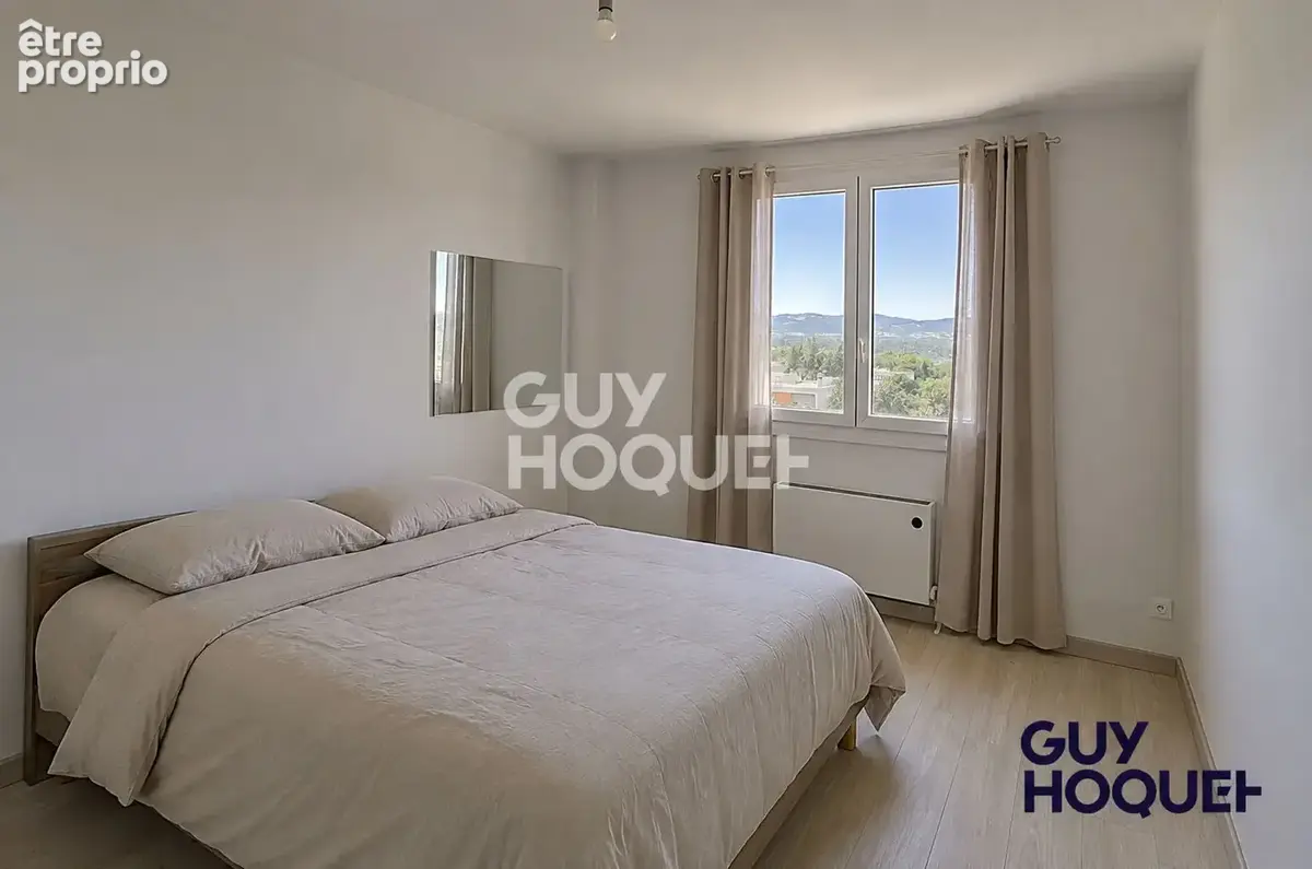A vendre - Appartement vue Monts du Lyonnais - Lyon 5 - 6 pièces - 109 m2 - photo 3