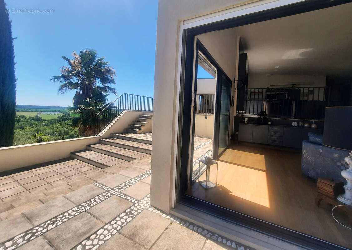 Maison à SAINT-GILLES