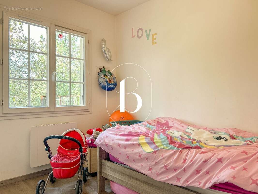 Maison à VALLON-PONT-D'ARC