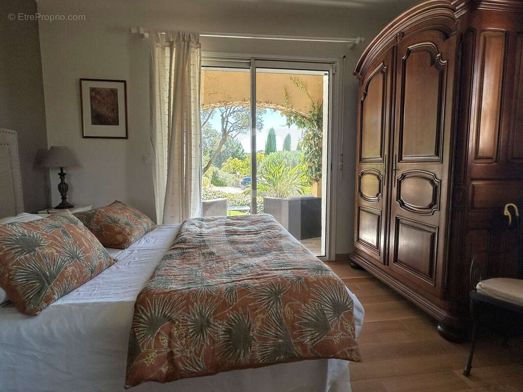 Maison à PERNES-LES-FONTAINES