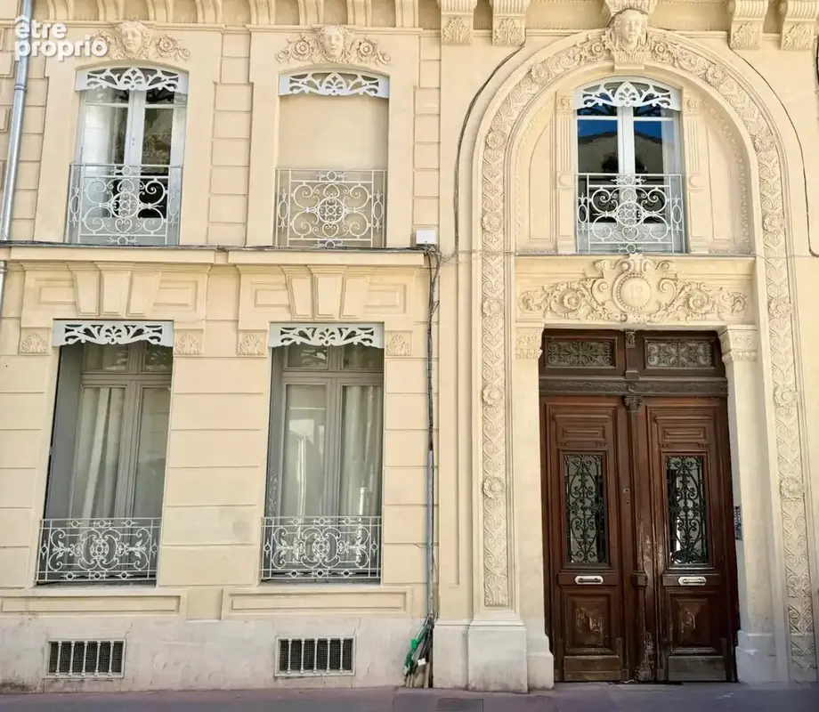 Appartement haussmannien de 101 m2 avec ascenseur - photo 8