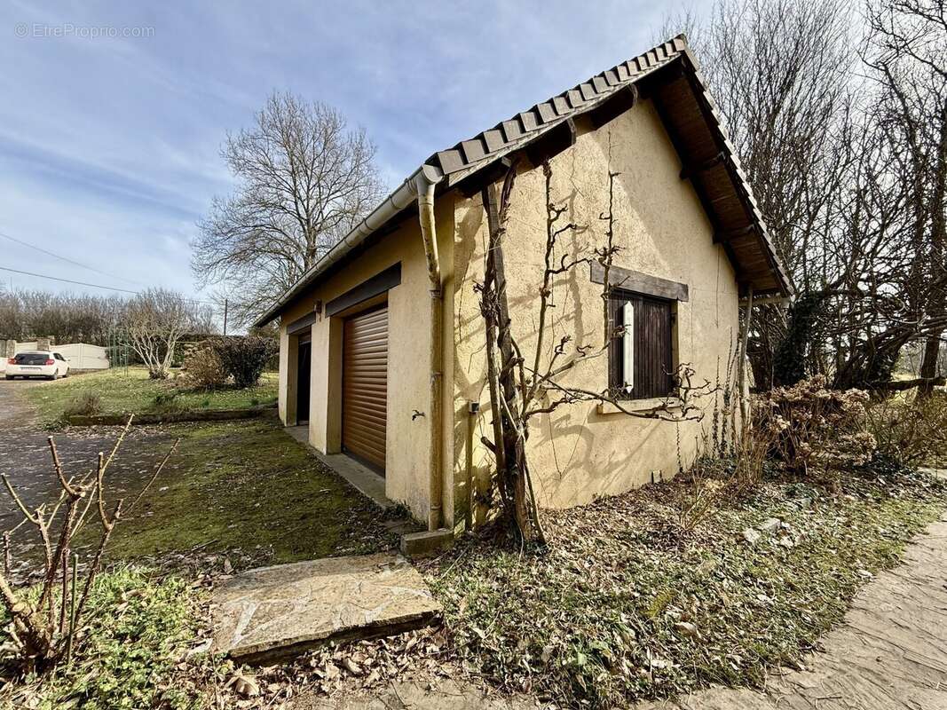Maison à SAINT-PAUL-LA-ROCHE