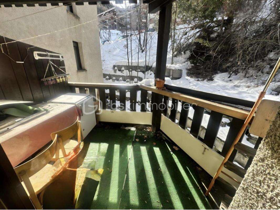 Appartement à UVERNET-FOURS