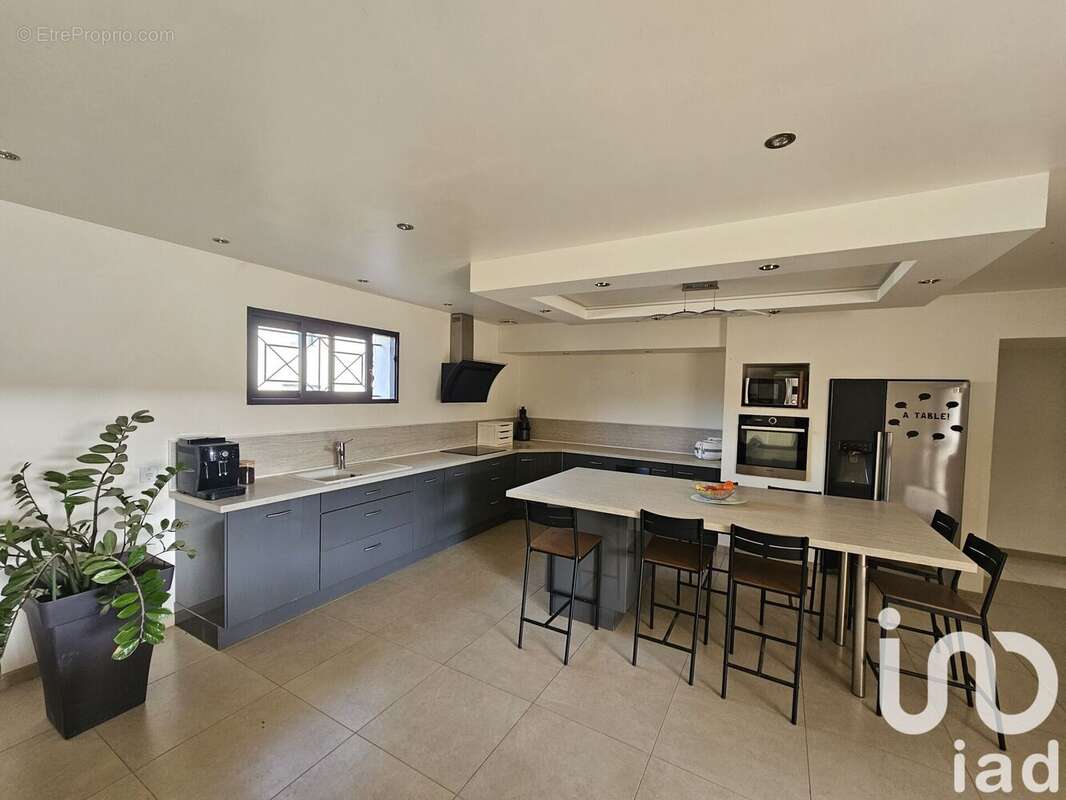 Photo 4 - Maison à LE CANNET-DES-MAURES