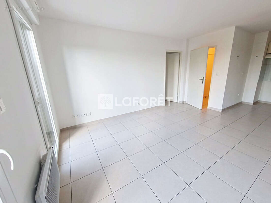 Appartement à JUVIGNAC