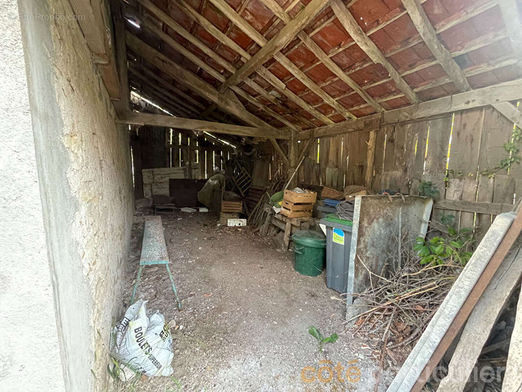 Maison à SAINT-SYMPHORIEN