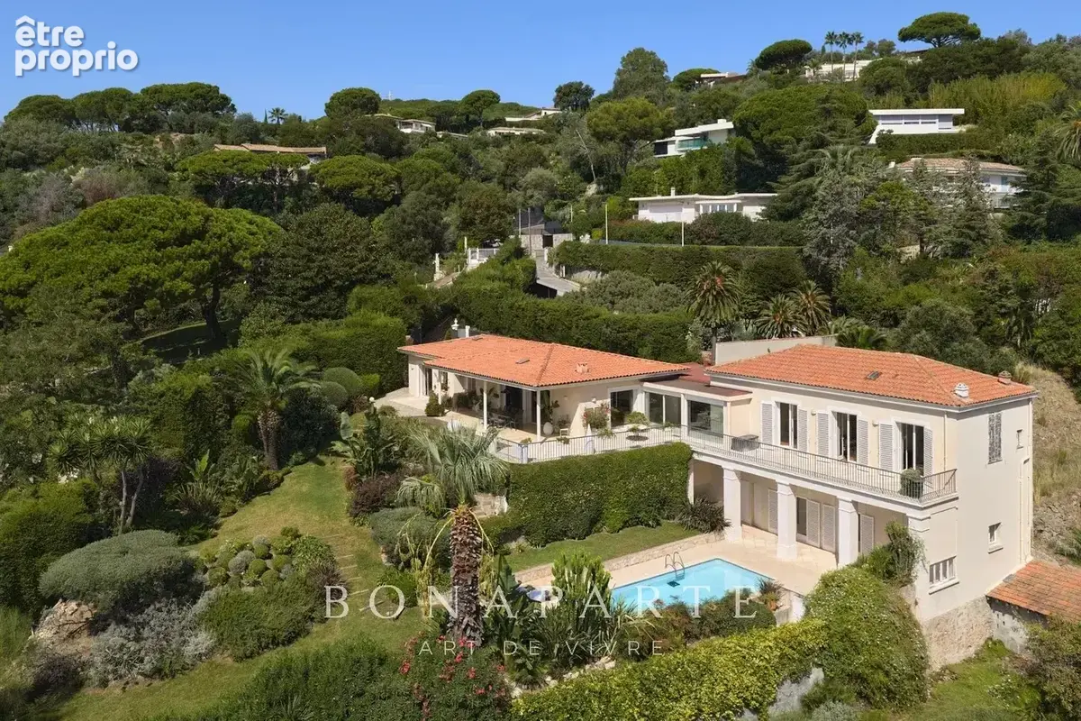 Elégante propriété à la vue mer panoramique - photo 2