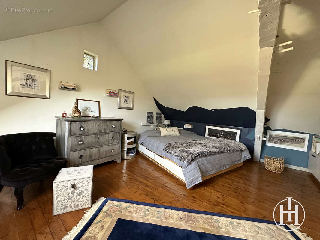 Maison à LIGNEROLLES