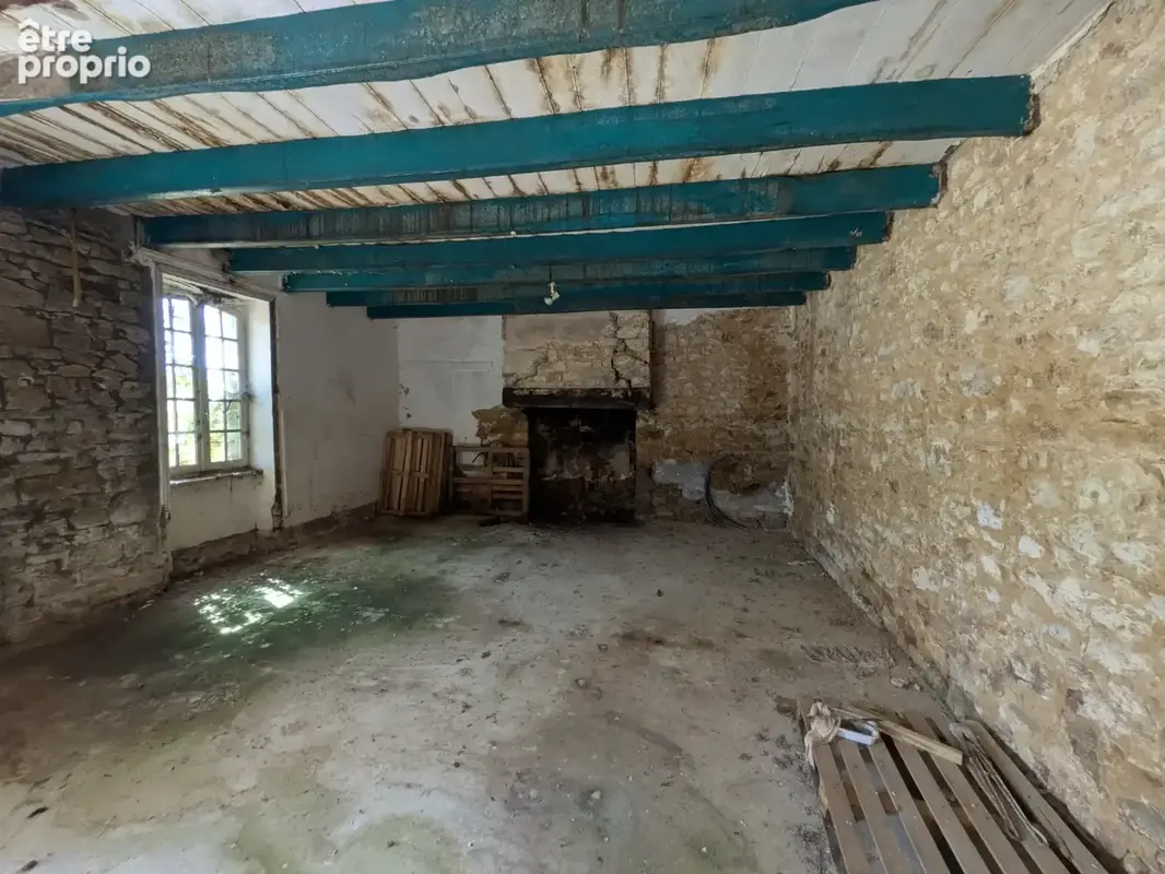 Nostang propriété composée d'une maison en pierre à rénover avec trois dépendance un puits et 21 hectares environ - photo 13