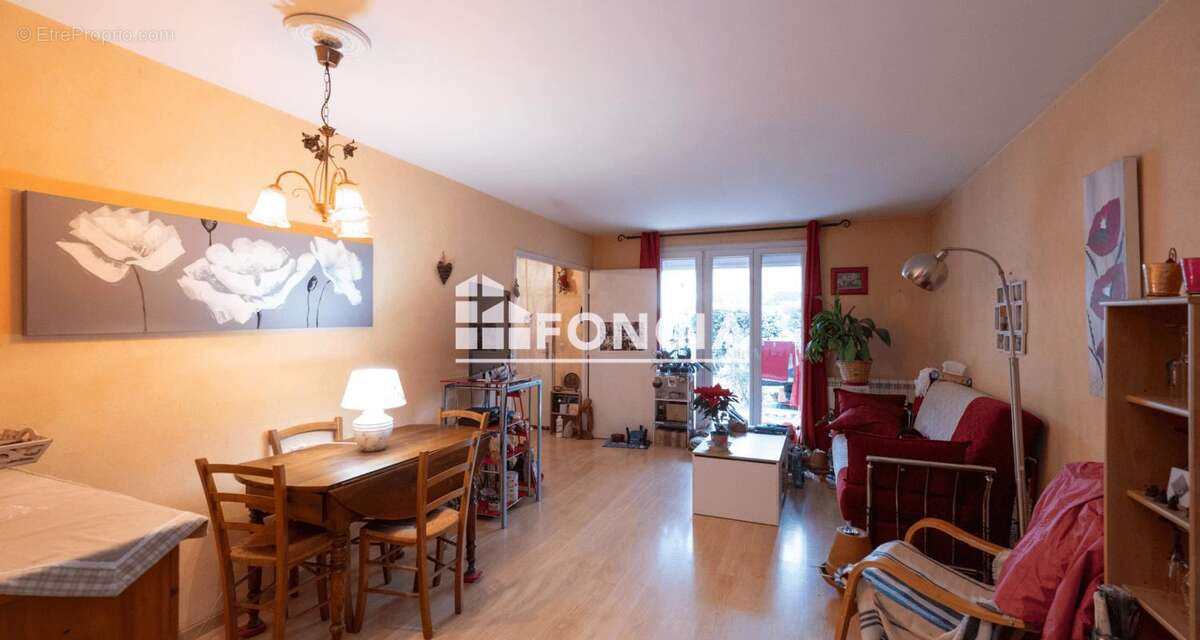 Appartement à GUILHERAND-GRANGES