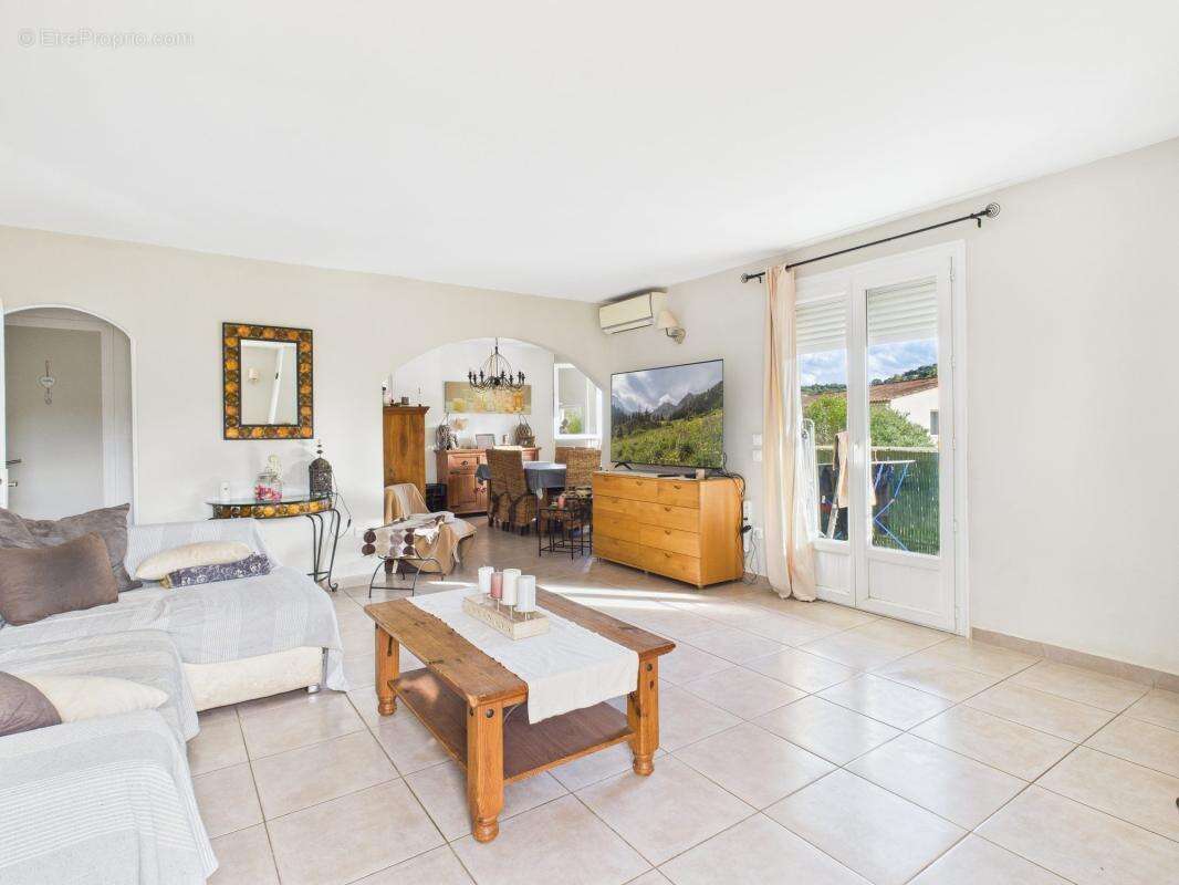 Maison f4+f2 a vendre a mezzavia - photo 2