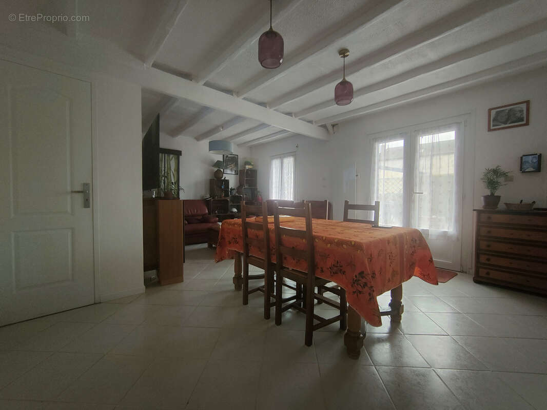 Maison à BEAUVAIS