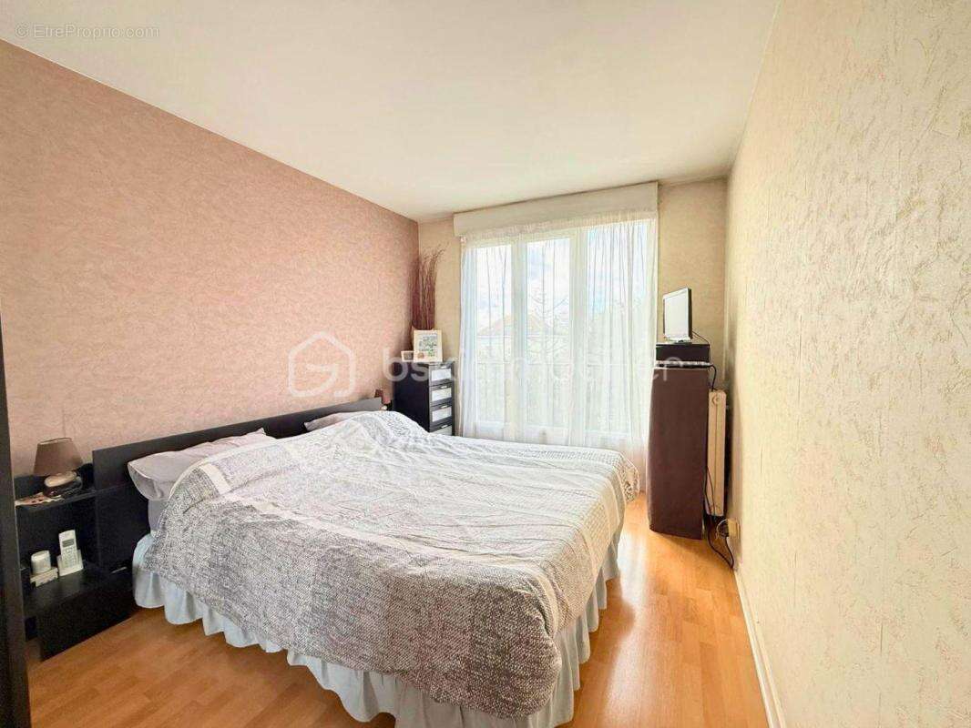 Appartement à NEUILLY-PLAISANCE