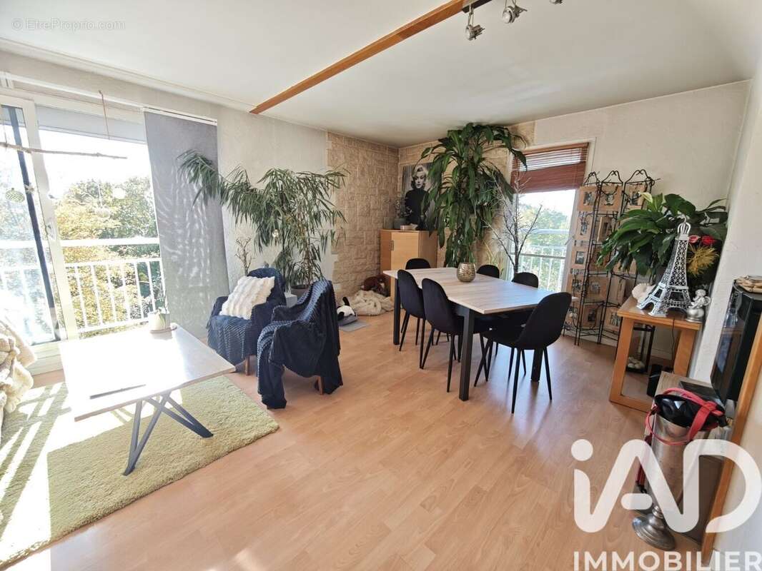 Photo 2 - Appartement à FRESNES