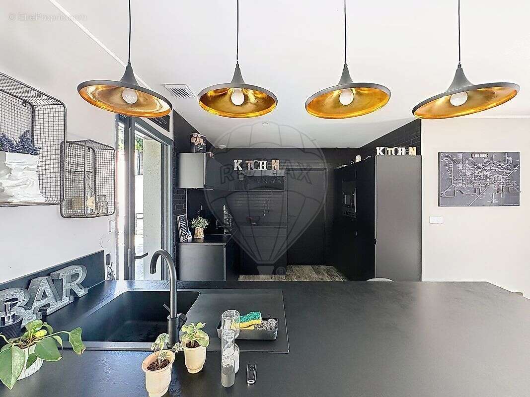 Maison à LA CALMETTE