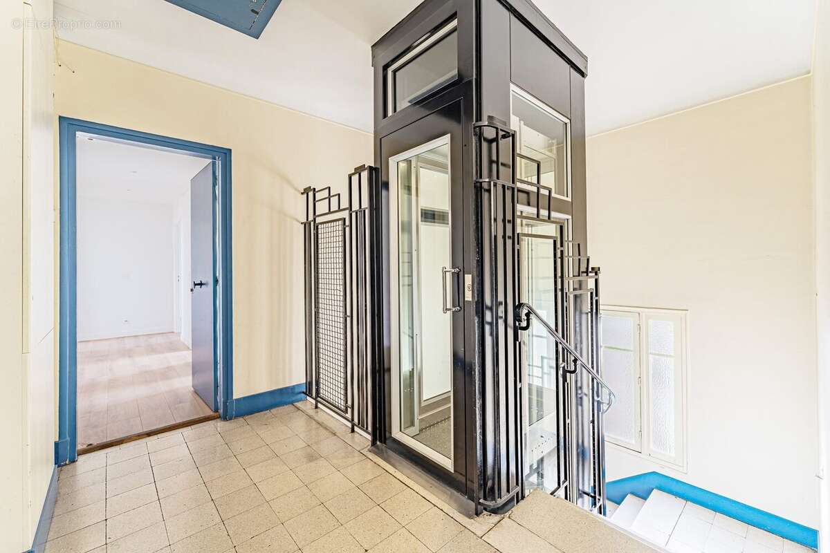 Appartement à COLOMBES