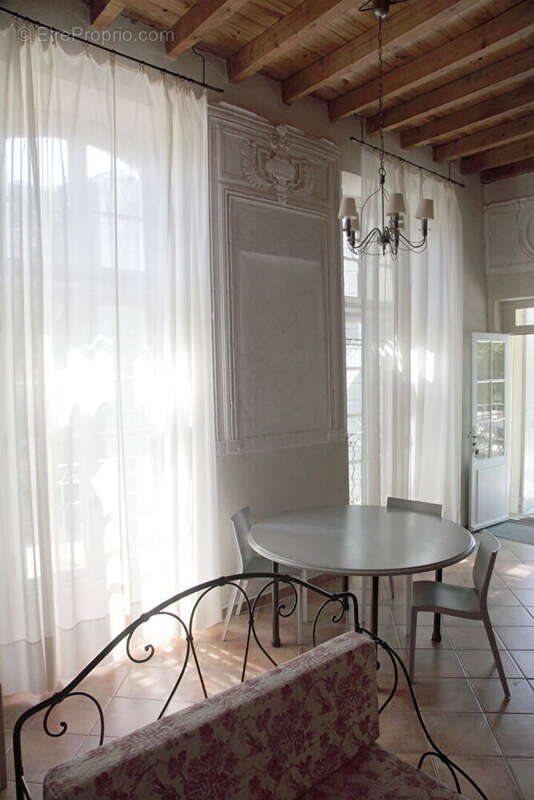 Maison à SAINT-MARTIN-DE-CRAU