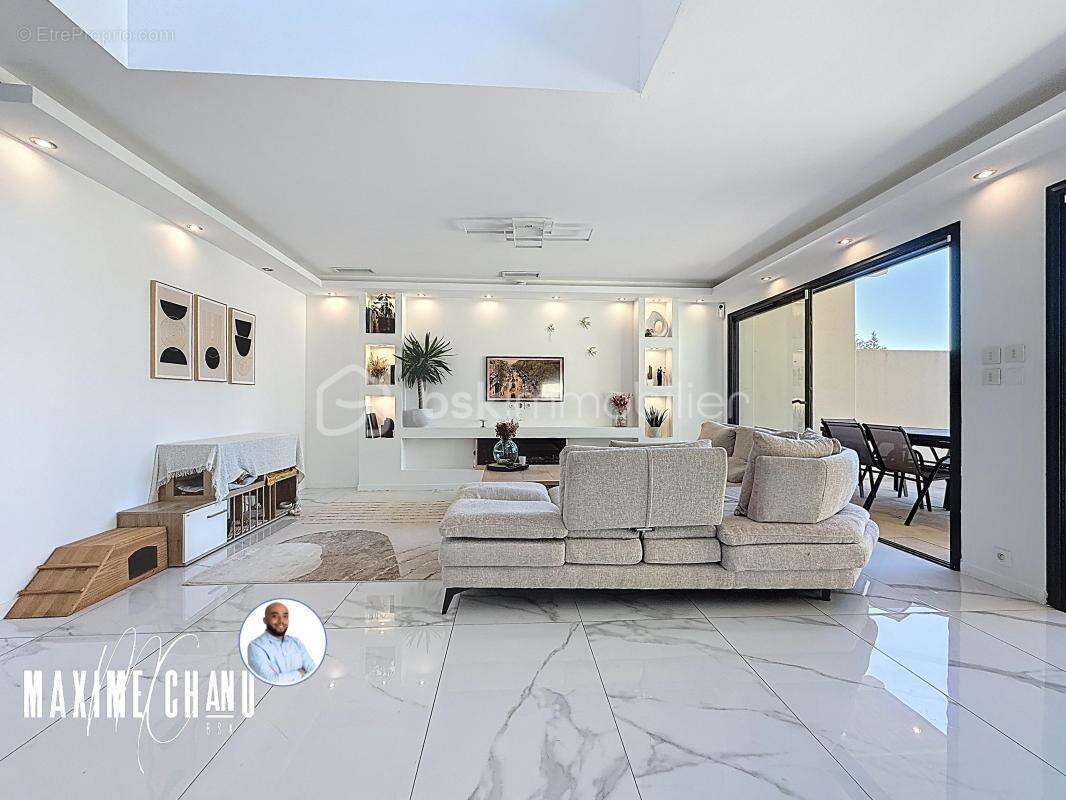 Maison à COURNONTERRAL