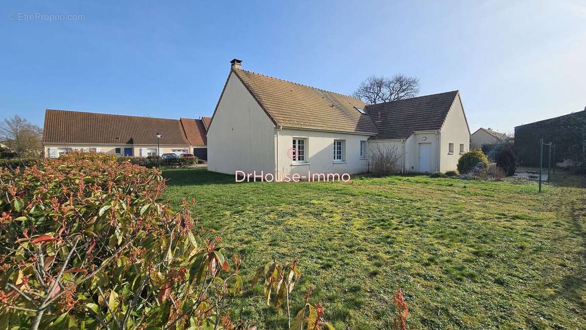 Maison 135 m² à Change  - photo 6