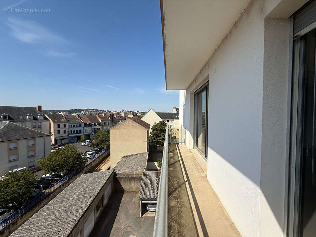 Appartement Montluçon T3 avec garage, ascenseur et balcon - photo 9
