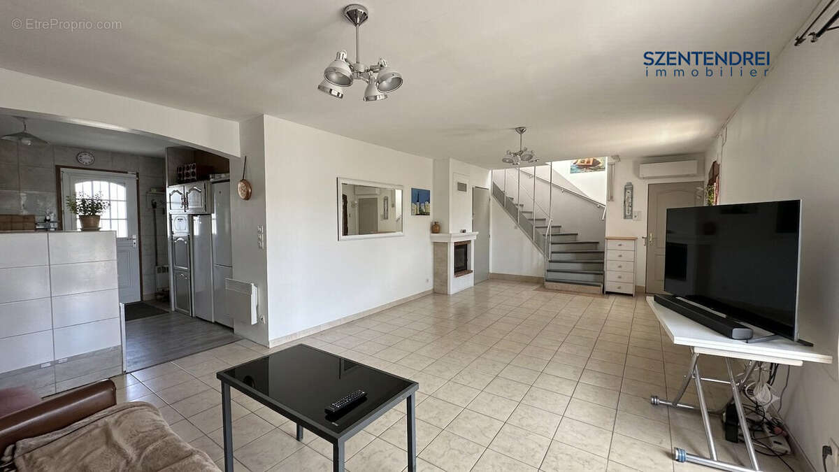 Maison 135 m² à Lunel  - photo 3