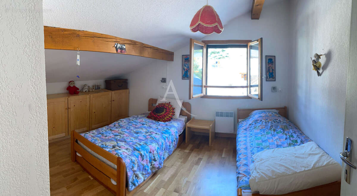 Vue lac de Matemale, volumes, confort et cadre exceptionnel : une maison rare à saisir ! - photo 8