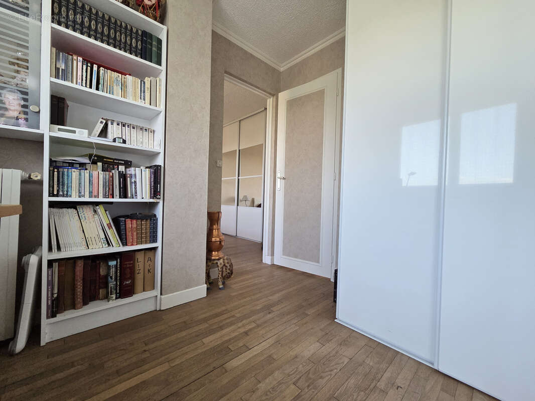 Maison à MARLY-LA-VILLE